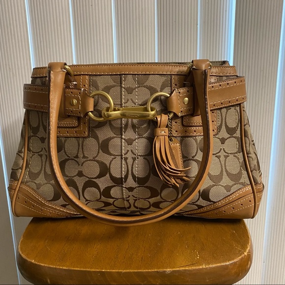 Caramel Brown Coach Bag - Picture 1 of 4